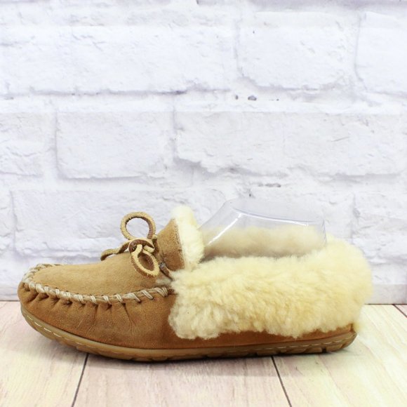 L.L. Bean Shoes - LL Bean Wicked Good Brown Suede Shearling Lined Moccasin Slippers Size 7 Medium